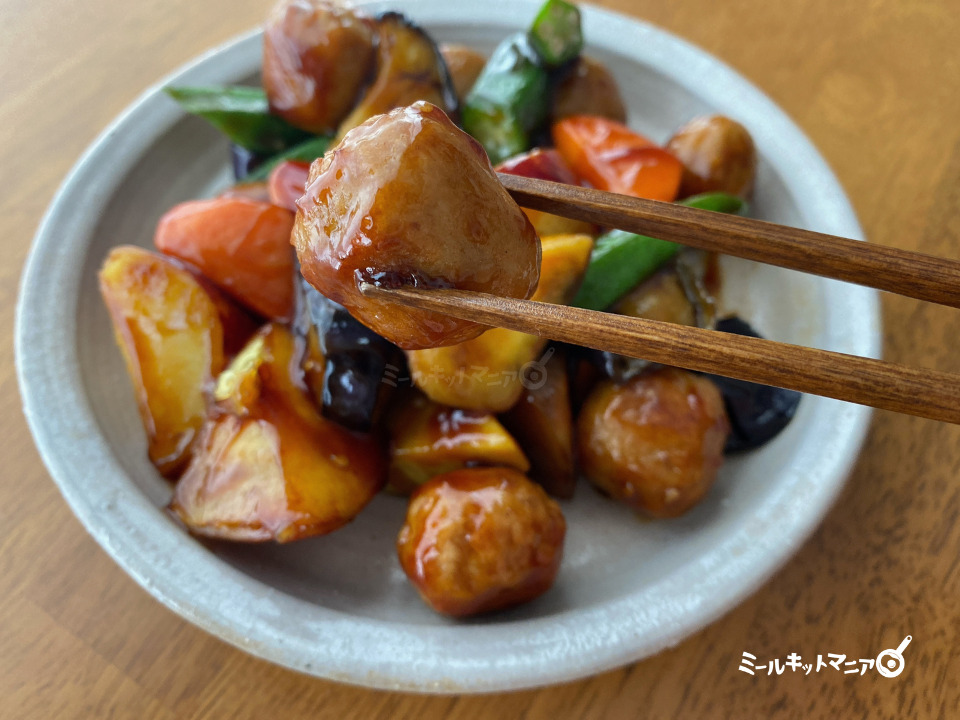 おうちコープ：ミールキット（鶏つくねとごろごろ野菜の甘口醤油炒め）